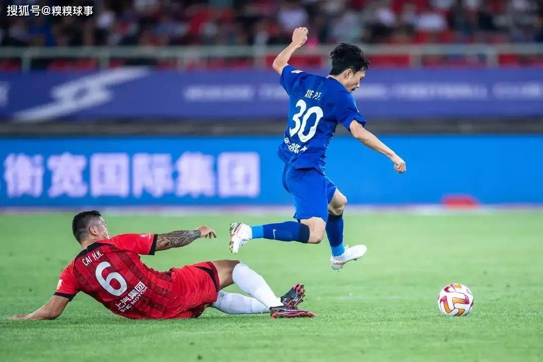 易游电竞入口 -赛地聚焦——荷甲今晚热度飙升，摩纳哥豪取连胜，球迷炸锅，细节决定成败的简单介绍