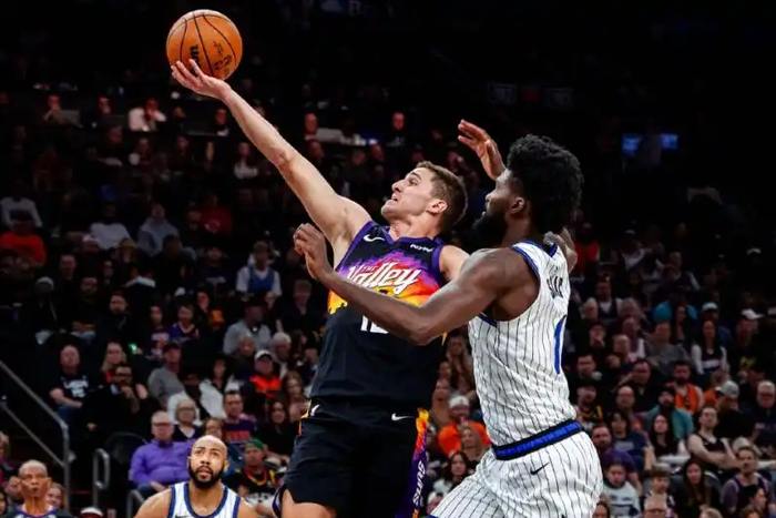 易游娱乐 -刚刚！蒂姆在TL比赛中夺冠风云突变菲尼克斯太阳窗口期绝杀压哨，风云突变休斯敦火箭关键时刻扳平良机 